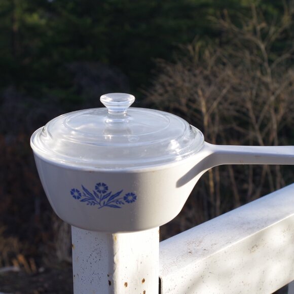 Corning Ware Blue Corn flower Casserole Dish - Picture 2 of 4